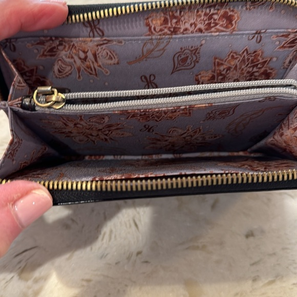 NWOT Hobo Black Wallet - Picture 8 of 12